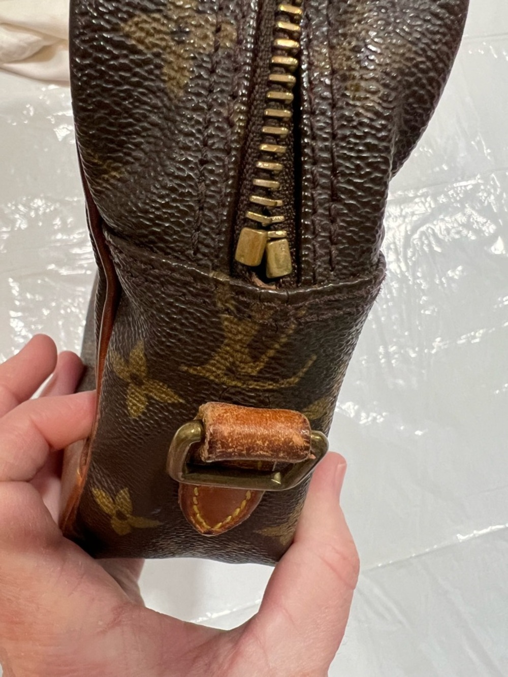 Louis Vuitton Toiletry Pouch could be just a project piece - Picture 11 of 16